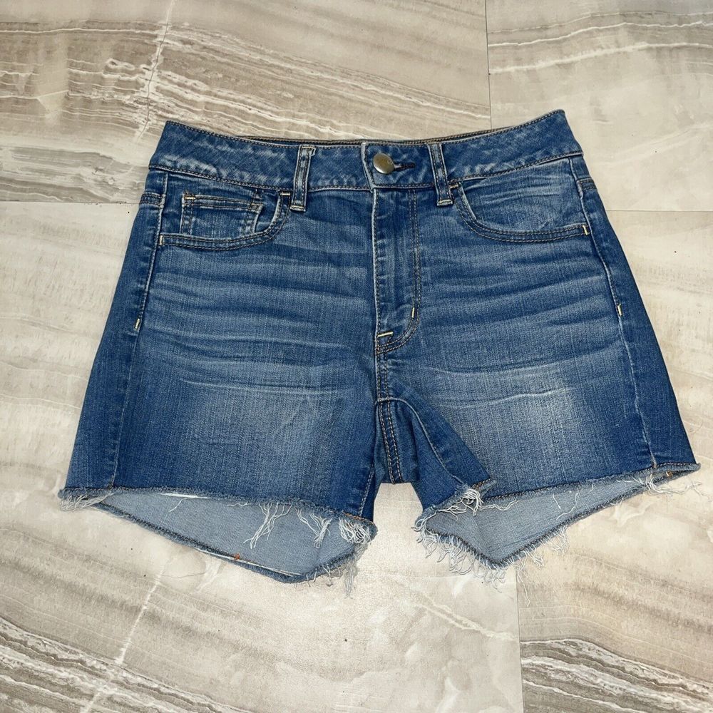 American Eagle Woman’s Super Stretch Shorts Size 4 Raw Hem
